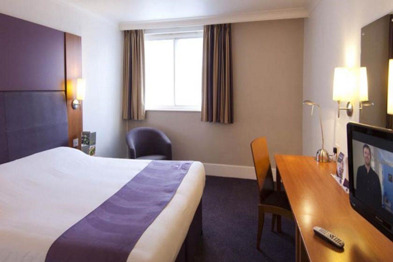 Premier Inn Manchester Bury Exteriér fotografie