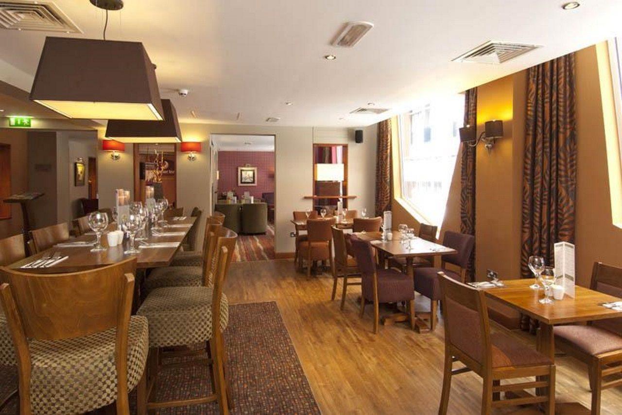 Premier Inn Manchester Bury Exteriér fotografie