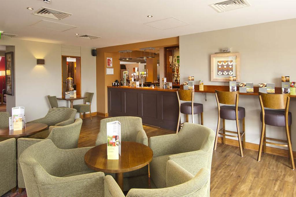 Premier Inn Manchester Bury Exteriér fotografie
